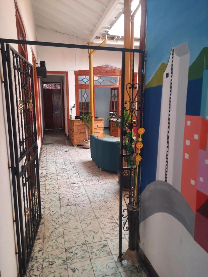 Guest house Casa Linda Medellin, Centro